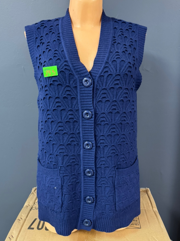 Narzutki damskie Roz L-3XL. 1 kolor. Paczka 10 szt